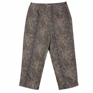 Esperanto Petite Snake Print Stretch High Rise Capri‎
